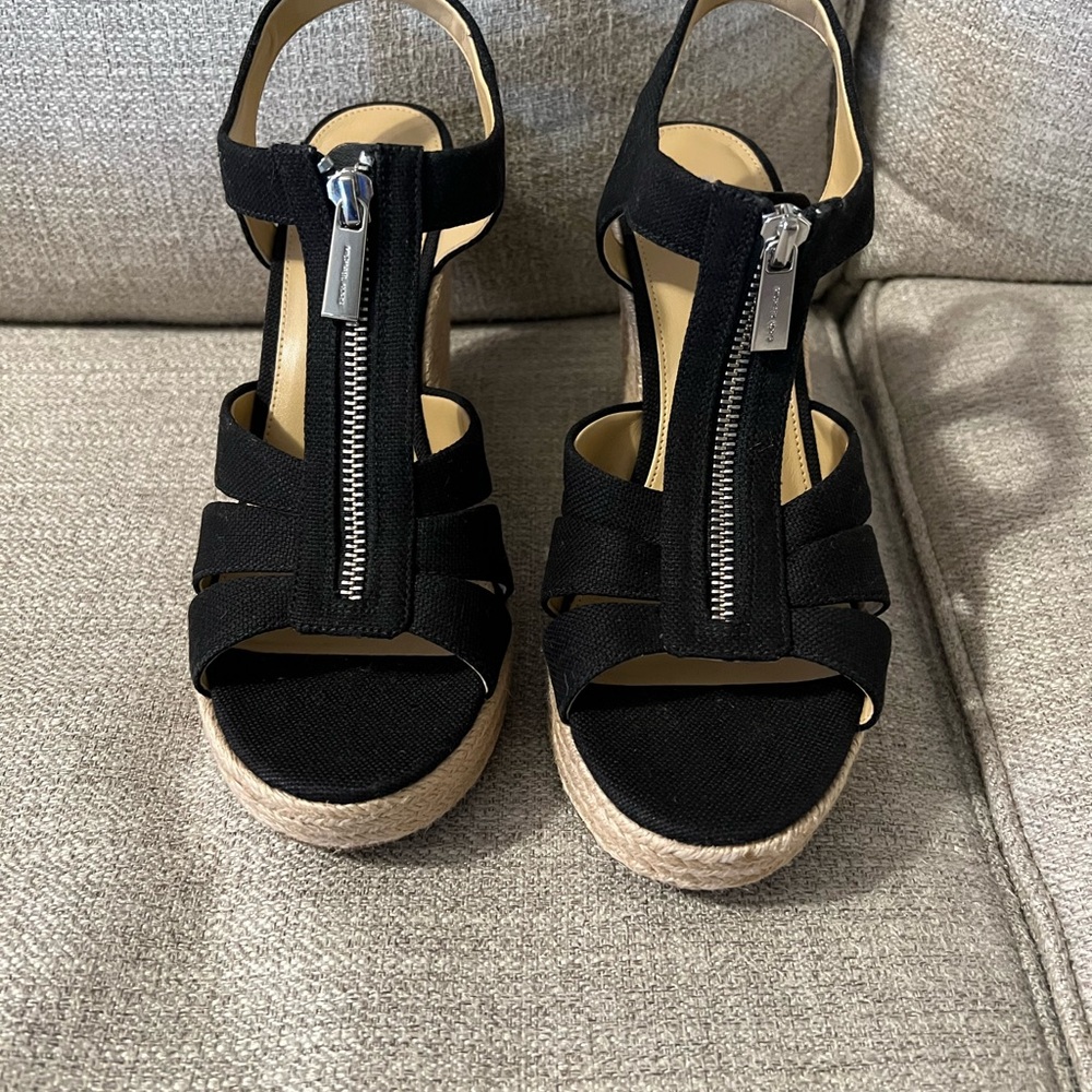 Michael Kors Black Espadrille Wedges Zip Up– Size 8.5 – Like New - Picture 9 of 9